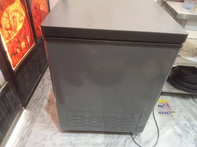 Haier 2 Door Refrigerator – Excellent Condition