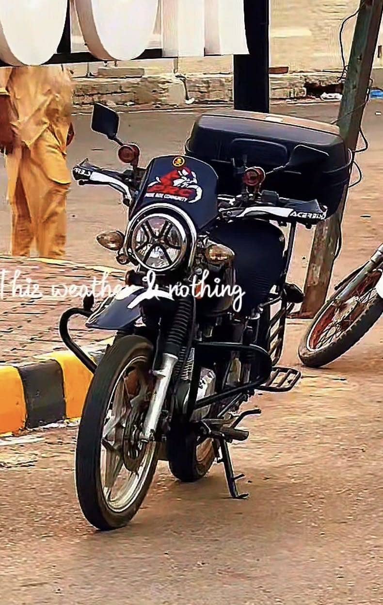 GS 150 Suzuki 0