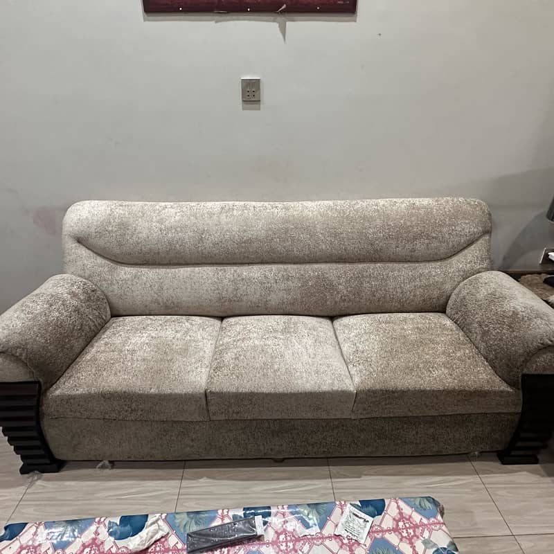 5 seater sofa 0
