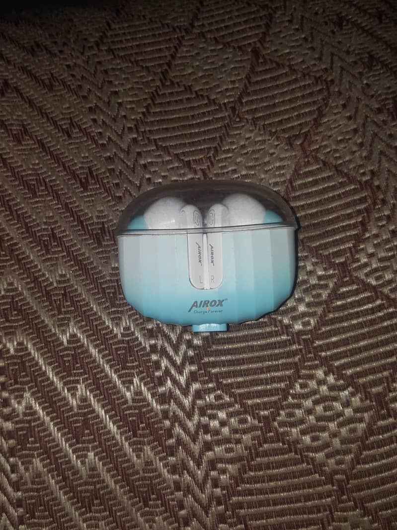 Airox wireless earbuds 1