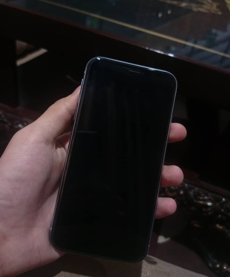 Apple iPhone 11 3