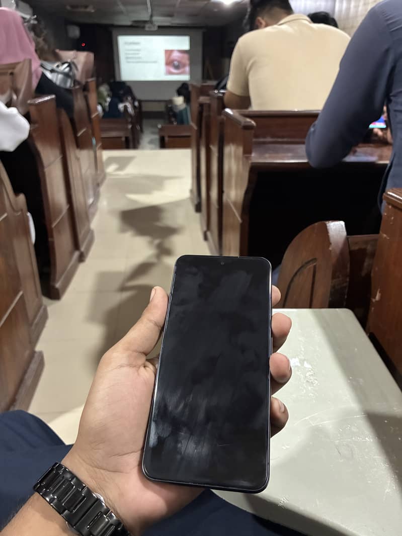 Google Pixel 8 4