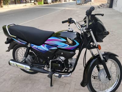 pridor 2025 model 8k driven number Laga hua hai 0326:7003587 ryk