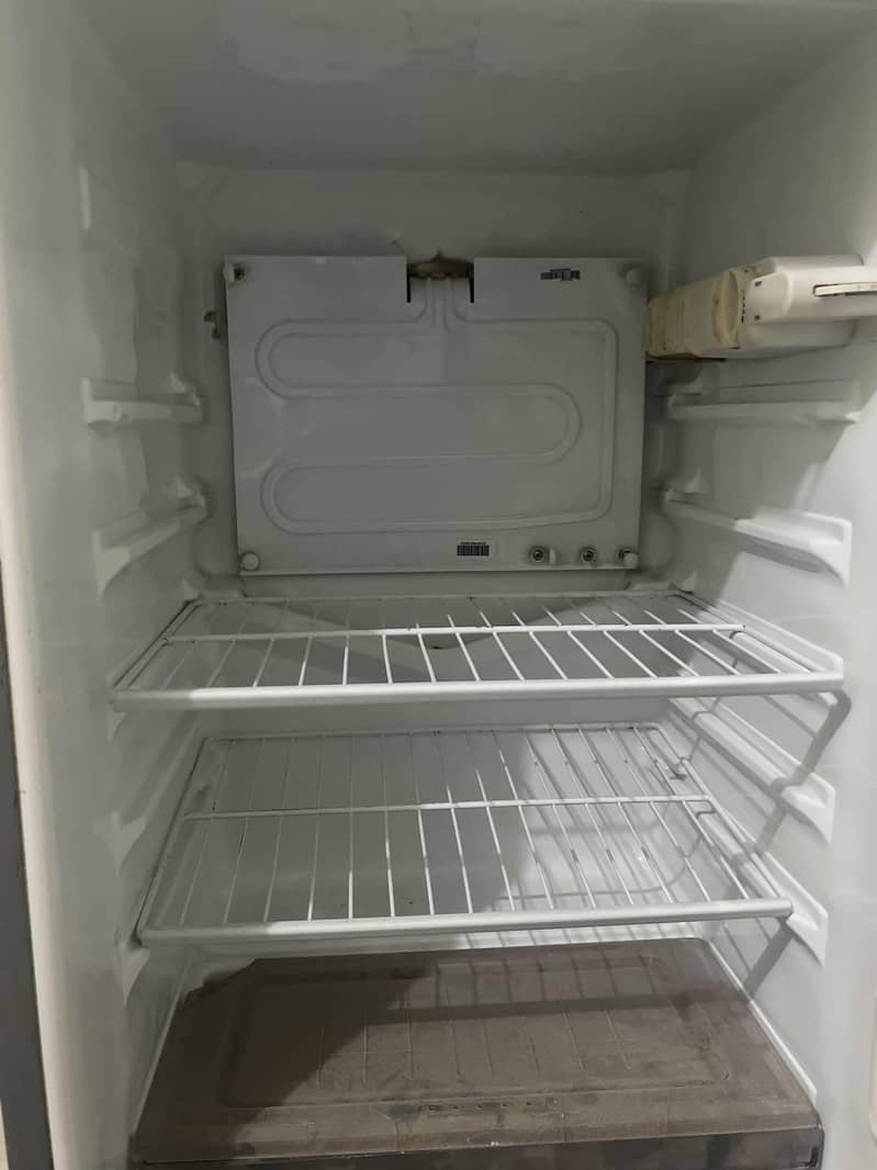 Fridge 4