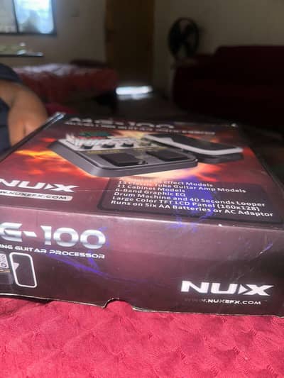 NUX MG-100 Guitar Multi Effects Processor – Like New