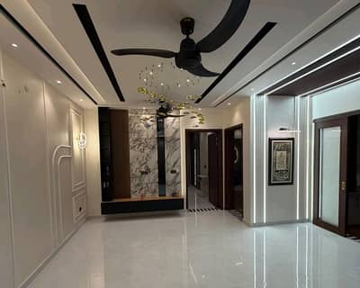 10 Marla Upper Portion Up For rent In Central Park Housing Scheme