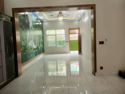 11 Marla Fully Renovated Tripple Story House Basement , Ground , 1st Floor Available For Sale