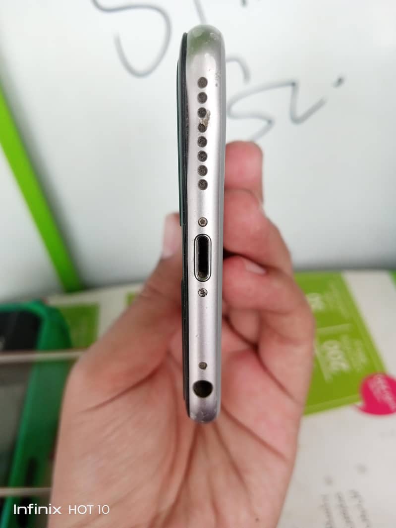 Apple iPhone 6 Plus 2