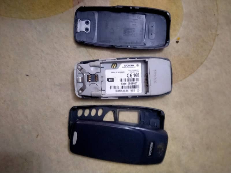 Nokia Model 3310 1