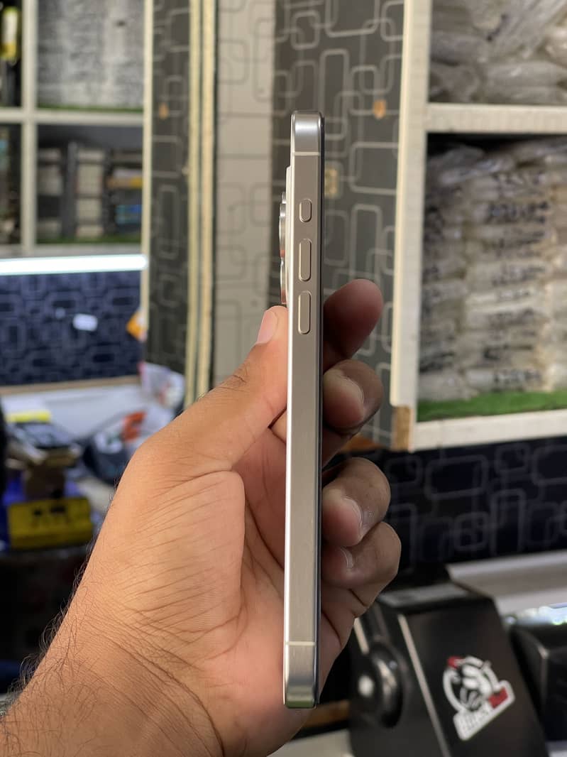 Iphone 15 Pro Max (512gb) 2