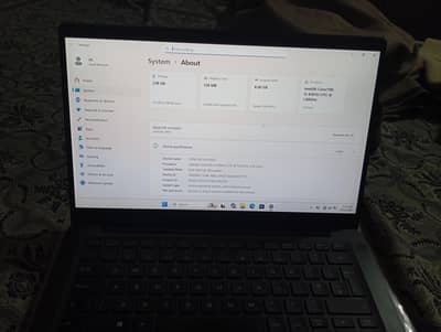 DELL Latitude 7400