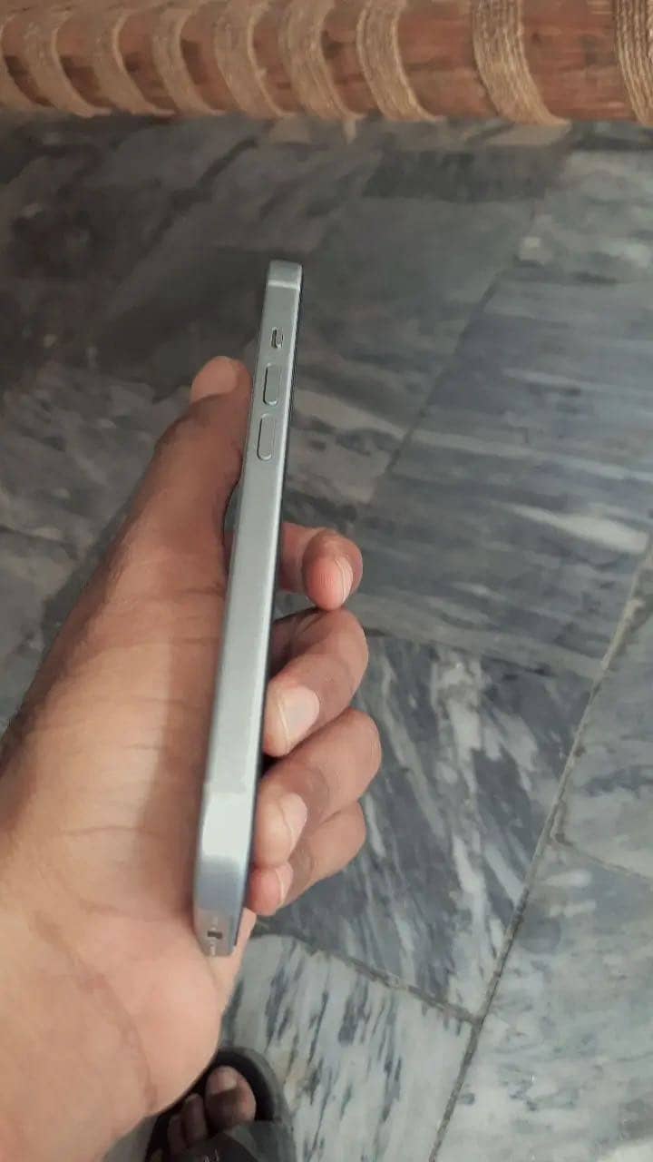 Apple iPhone 15 1