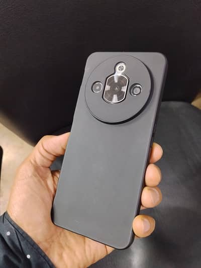 ZTE Nubia Focus pro 10/10 just 4 Month used With box