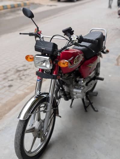 United 125 special edition