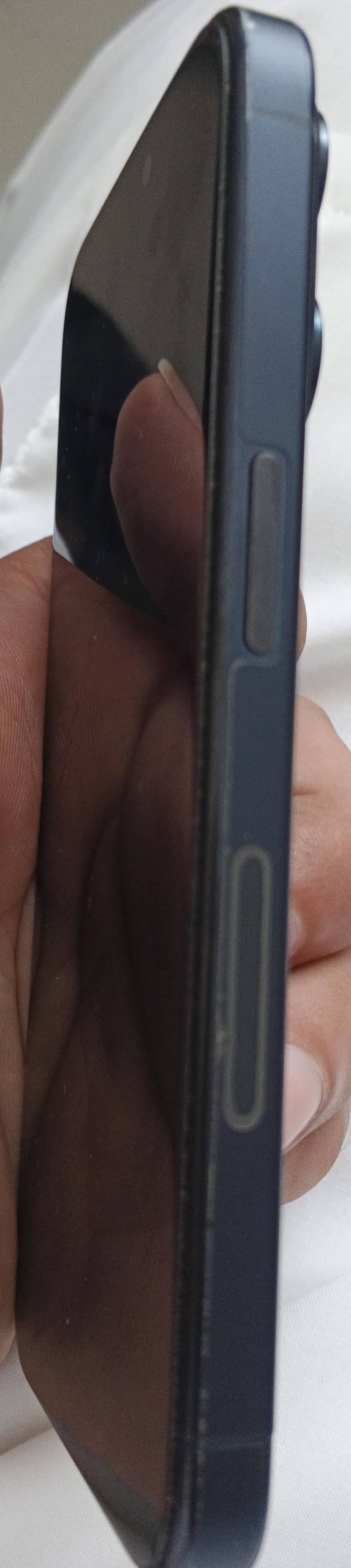 Apple iPhone 15 Pro 1