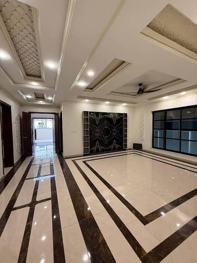 Upper Portion Of 1 Kanal For Rent In Wapda Town Phase 1