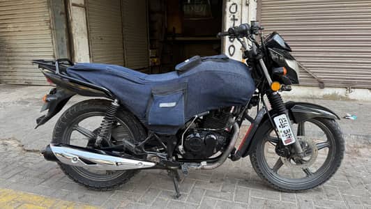 Suzuki GR 250 (2018) - Mint Condition