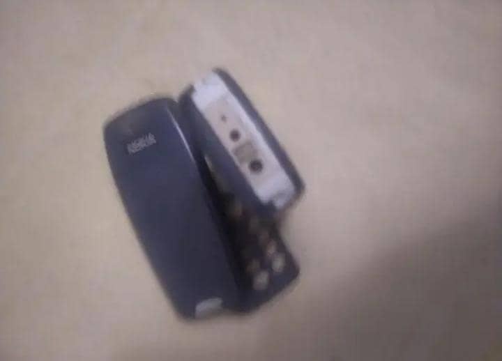 Nokia Model 3310 4