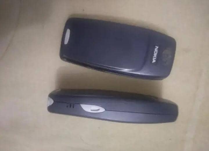 Nokia Model 3310 9