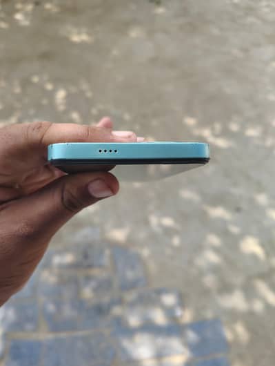 Tecno Spark Go 1
