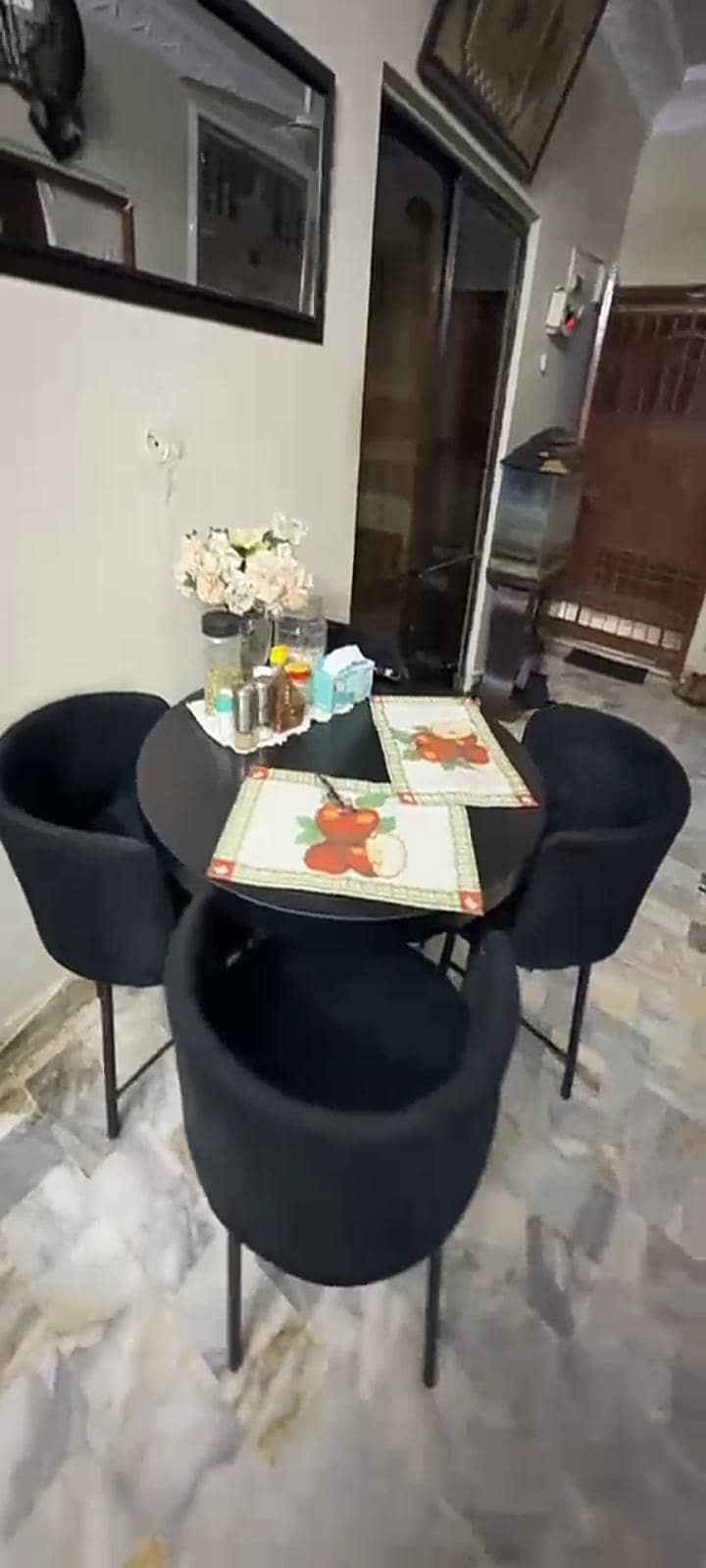 dining table 4 chairs 1