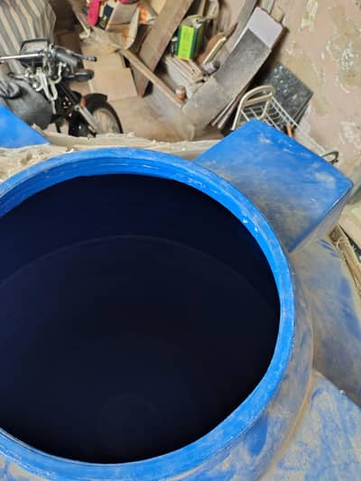 Slightly used water tank