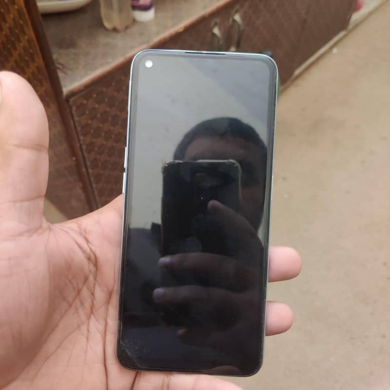 OPPO A76 1