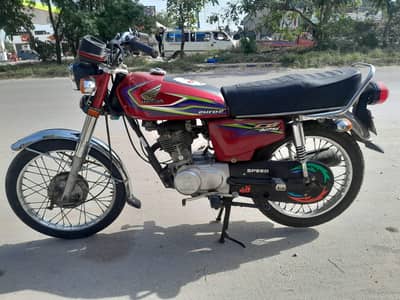 Honda 125 Lahore nbr 2017 model total original bike
