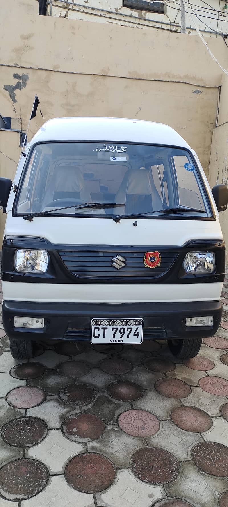 Suzuki Bolan 2011 0