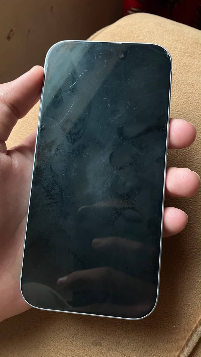 Apple iPhone 15 6