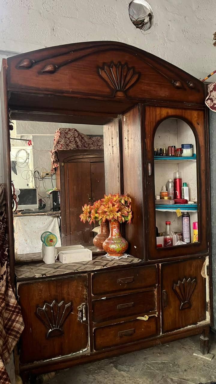 Dressing Mirror 0
