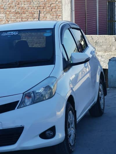 Toyota Vitz 2011 F1.0