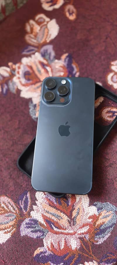 Apple iPhone 15 Pro Max