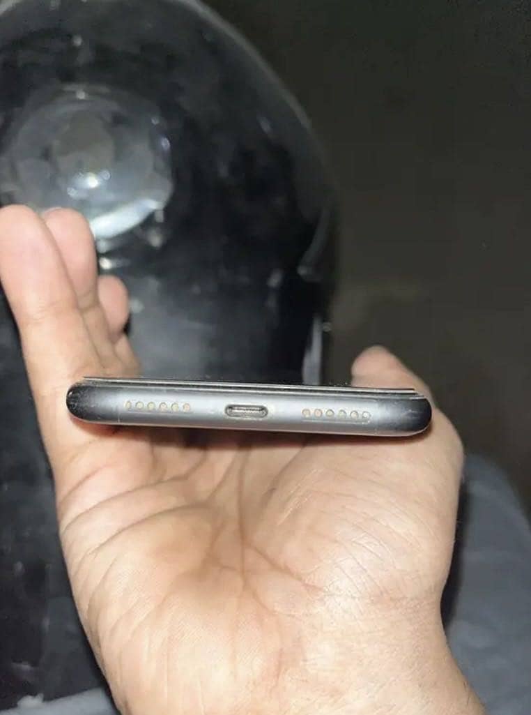 Apple iPhone 11 1