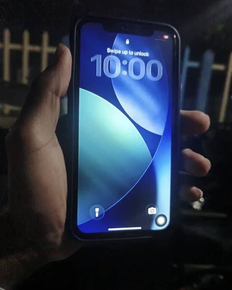 Apple iPhone 11 3