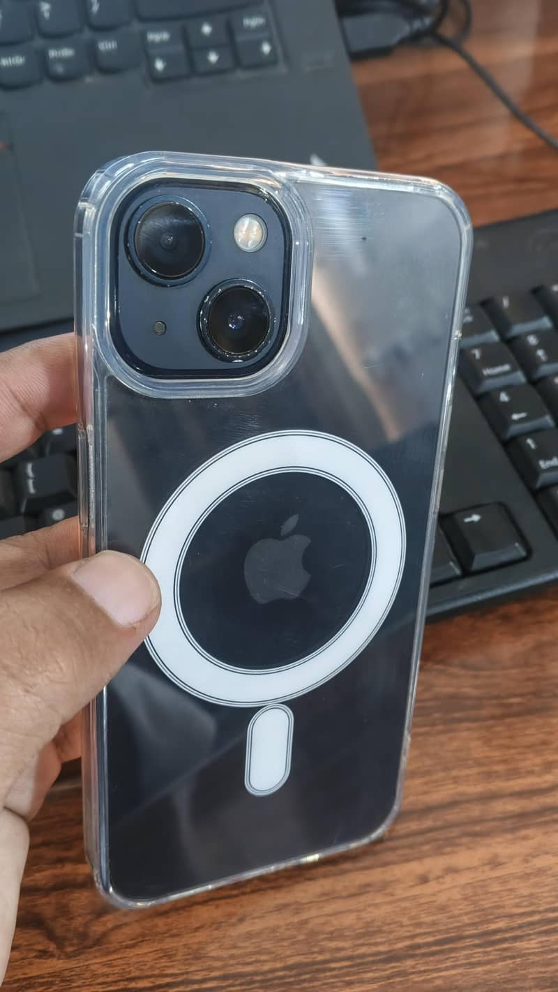 Apple iPhone 13 2