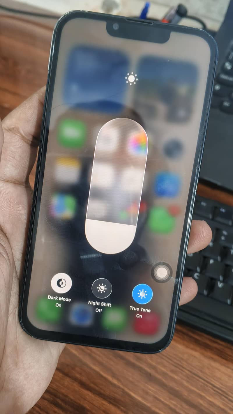 Apple iPhone 13 5