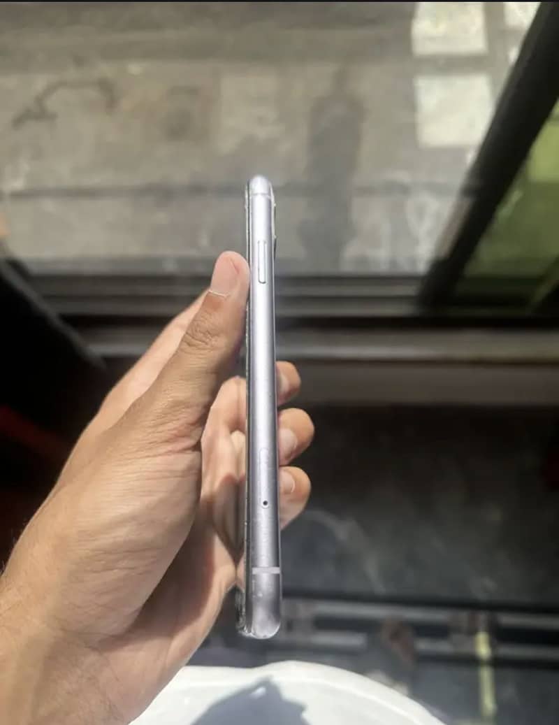 Apple iPhone 11 1