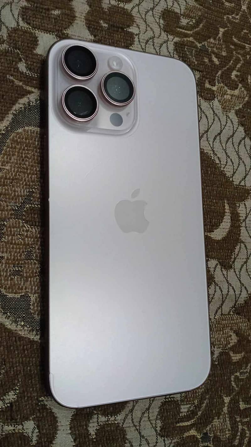 Apple iPhone 16 Pro Max 0