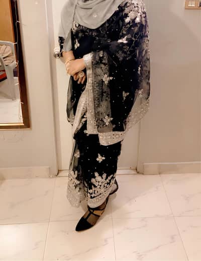 stitched sari
