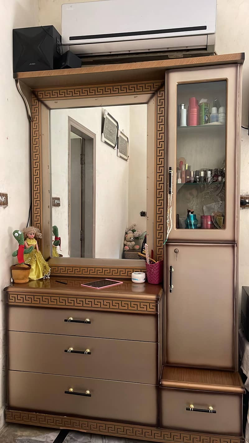 beb ,dressing, side tables, table 1