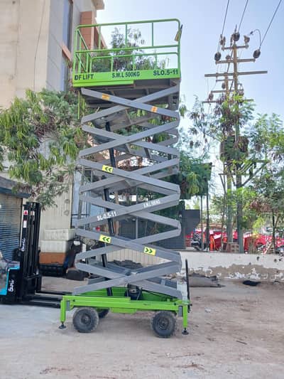 42 Ft Scissor Lift On Rent | Daily & Monthly Basis in all Pakistan