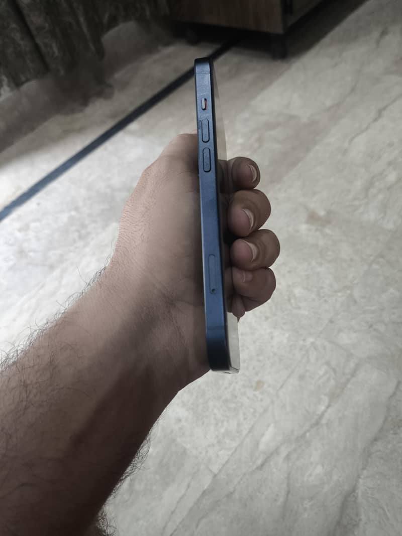 Apple iPhone 14 6