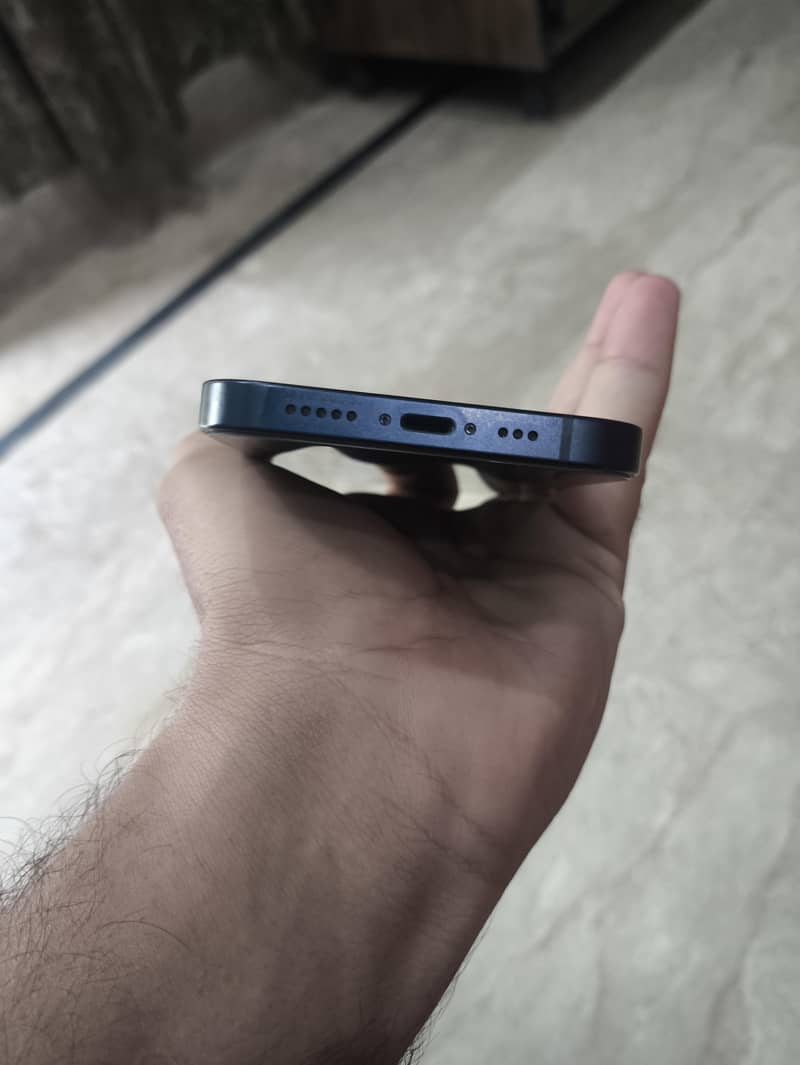 Apple iPhone 14 7
