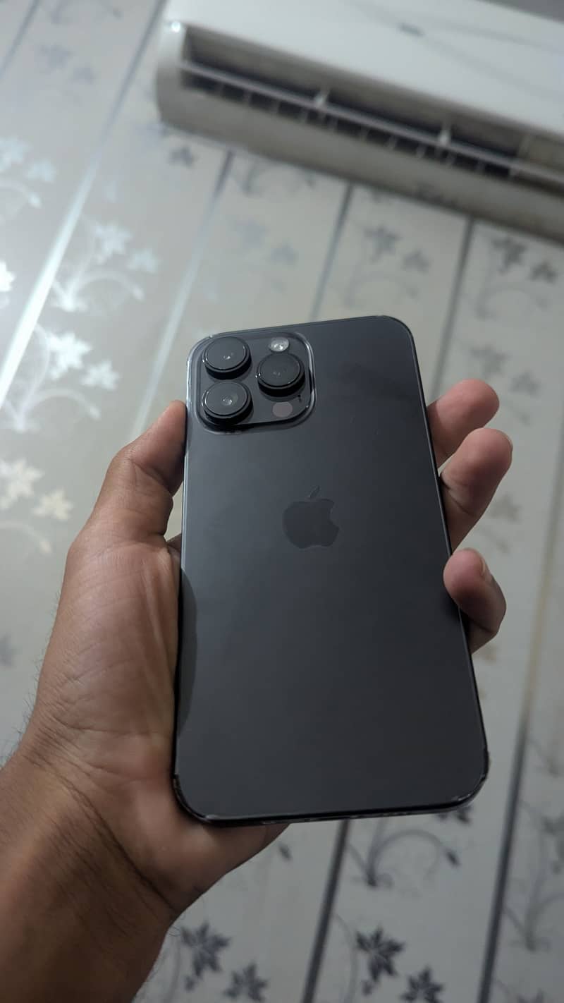 Apple iPhone 14 Pro Max 0