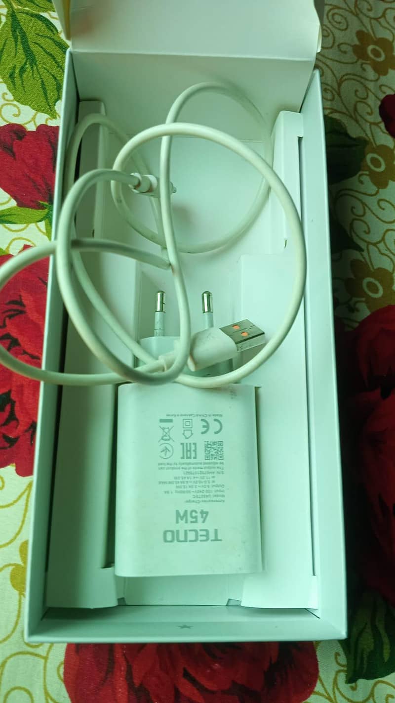 Tecno spark 40 3