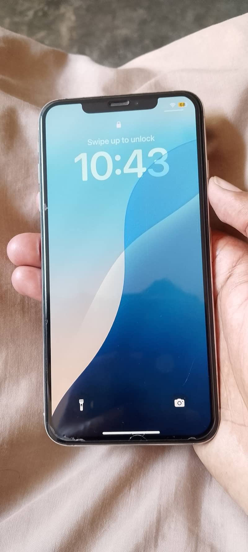 Apple iPhone X 4