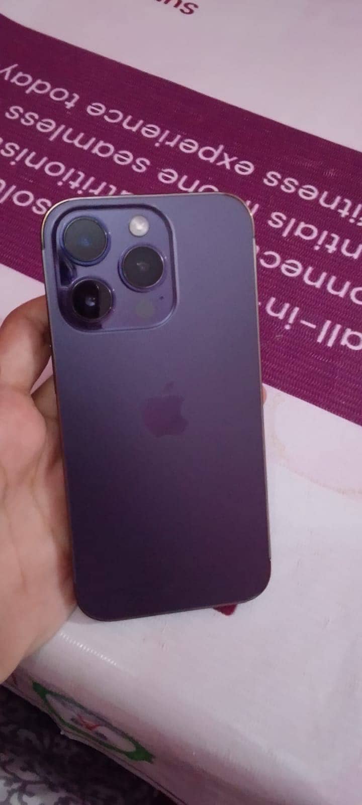 Apple iPhone 14 Pro 0