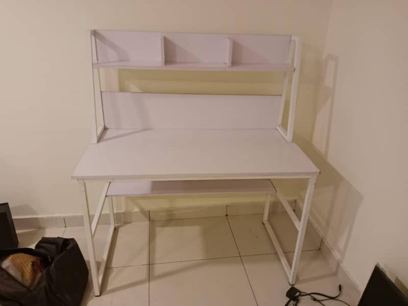 Computer table 4