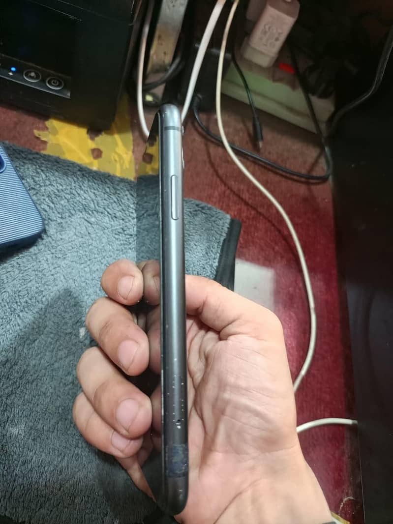 Apple iPhone 11 2